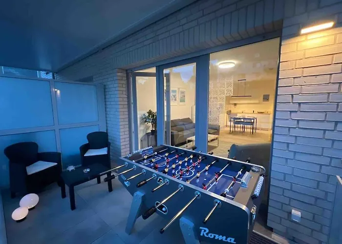 Luxurioeses Apartment,Neubau, 4 Personen, Parkplatz, Griechischer Stil