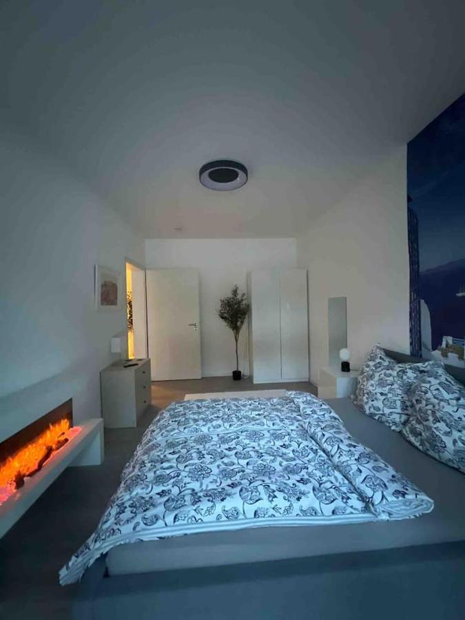 Luxurioeses Apartment,neubau, 4 Personen, Parkplatz, Griechischer Stil Apartment *