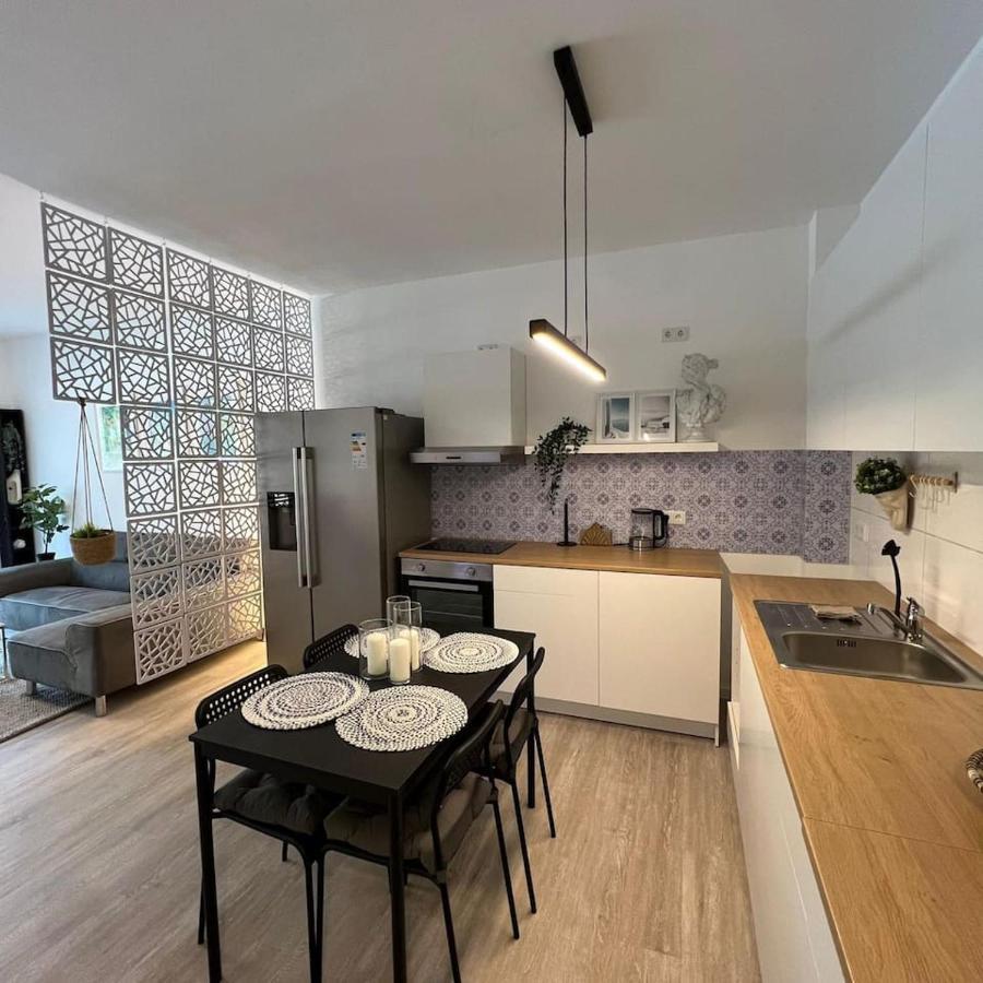 Luxurioeses Apartment,neubau, 4 Personen, Parkplatz, Griechischer Stil Apartment Bochum