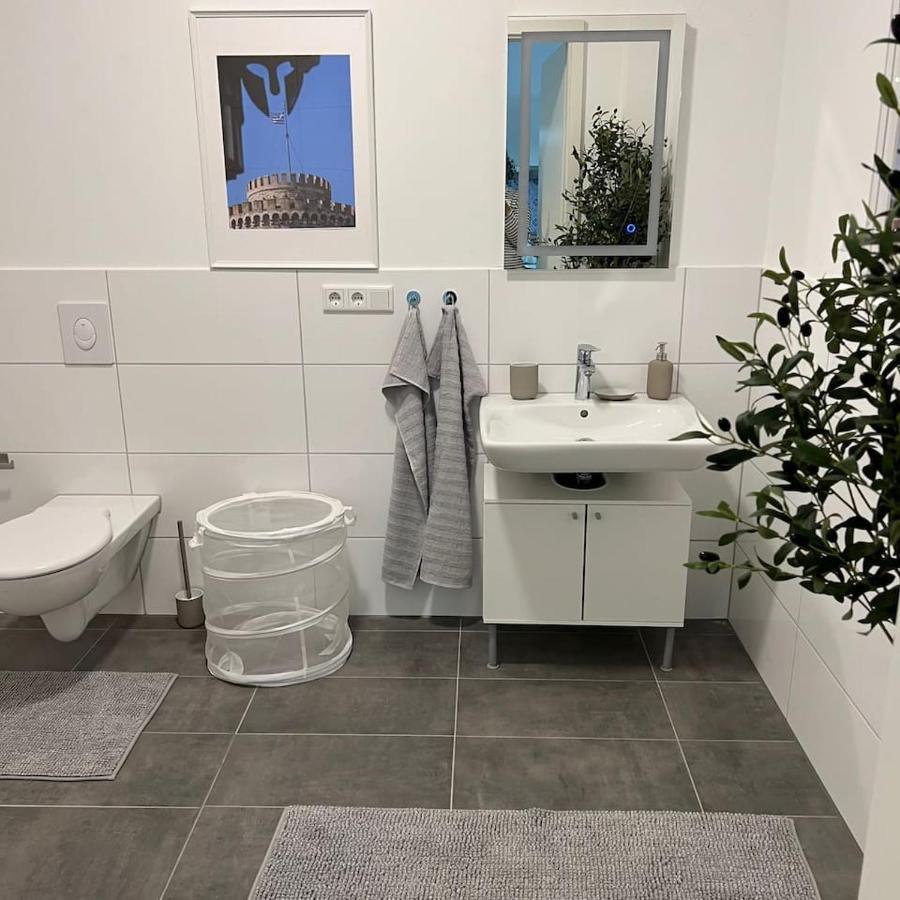 Luxurioeses Apartment,neubau, 4 Personen, Parkplatz, Griechischer Stil Apartment