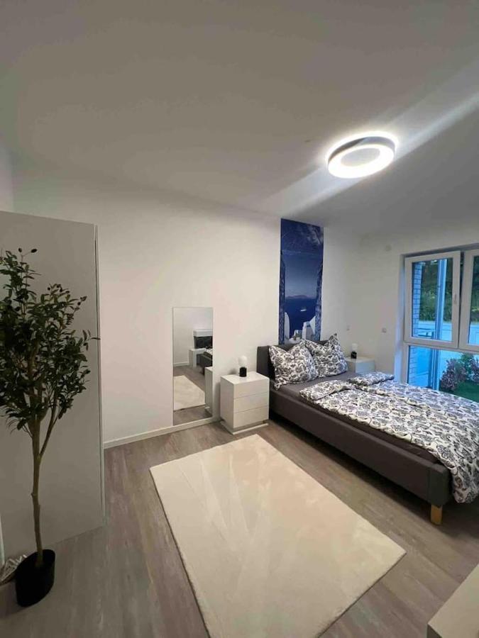 Luxurioeses Apartment,neubau, 4 Personen, Parkplatz, Griechischer Stil Bochum